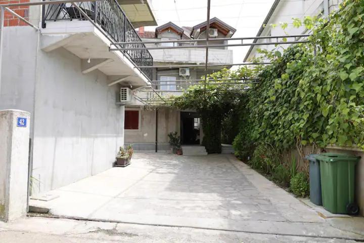 Apartments R&M Teodo Esterno foto